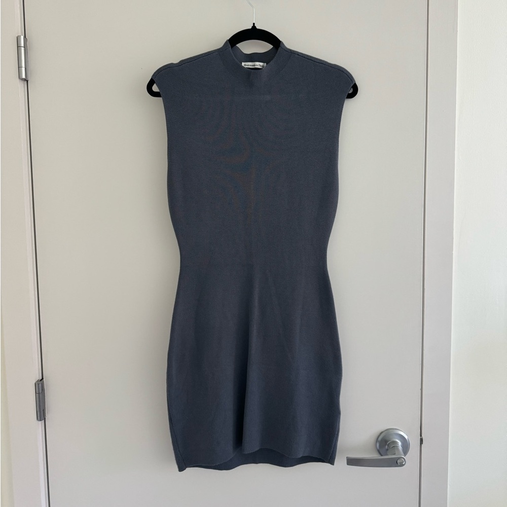 Elegant Gray Sleeveless knit mini Dress